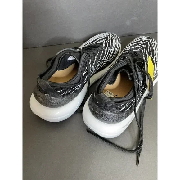 Brandblack Black Tarantula Runner Sneaker Vibram Sole Women's Size 8 NEW - Picture 4 of 7